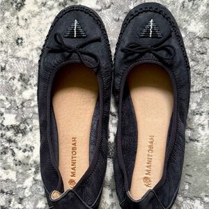 Manitobah Black Women's Butterfly Flats